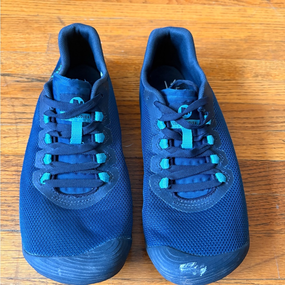 Merrill bare feet Navy Blue Athletic Sneakers with Teal Accents